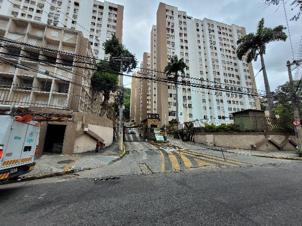 Apartamento no Engenho Novo