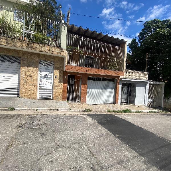 Casa no Jardim Peri