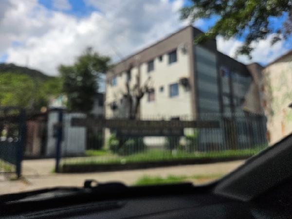 Apartamento no Cond Res Colinas do Retiro