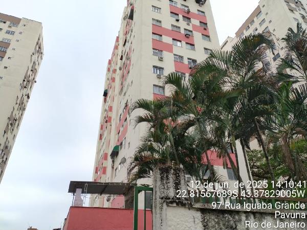 Apartamento no Cond Village Pavuna Ii