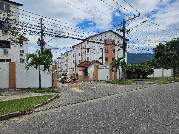 Apartamento no Cond Pq Silvestre