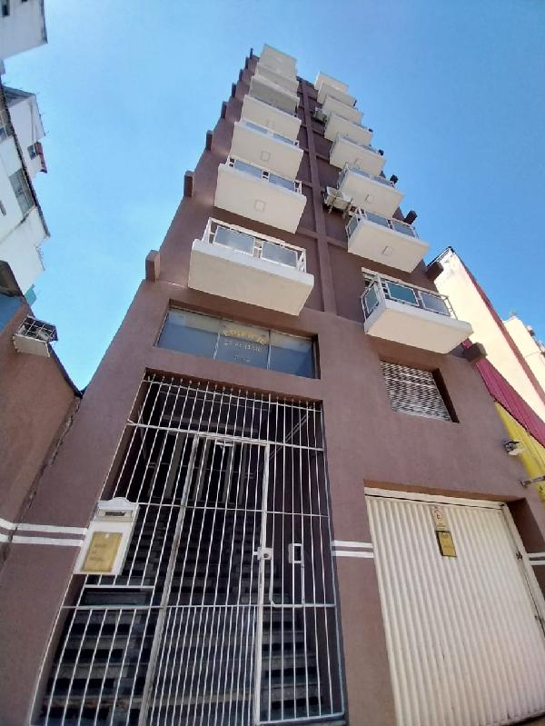 Apartamento no Ed Vinte e Seis de Maio