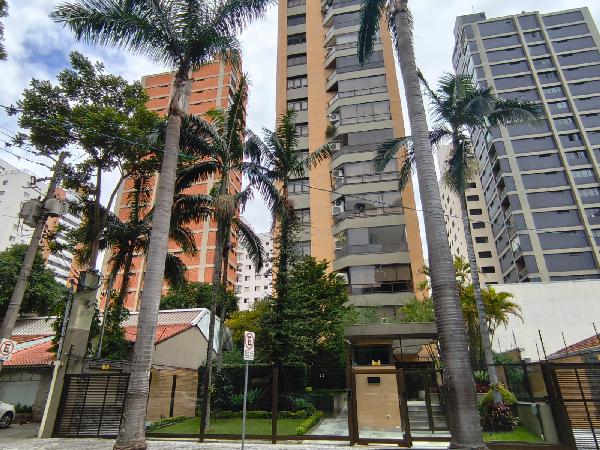 Apartamento no Edificio Itapiranga