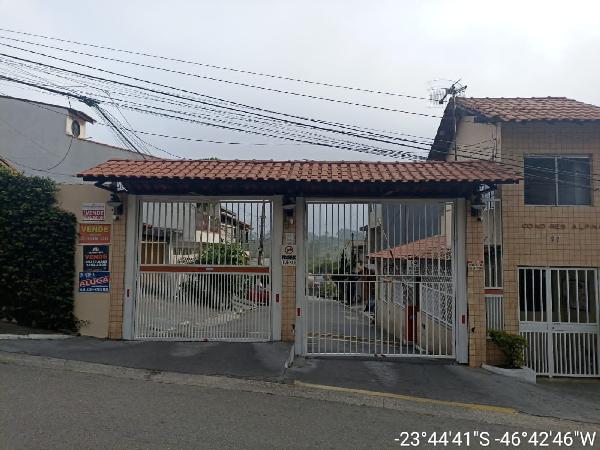 Casa no Jardim Alpino