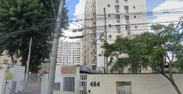 Apartamento no Cond Dez Rocha Miranda