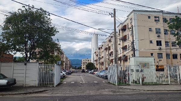 Apartamento no Res Rio da Prata