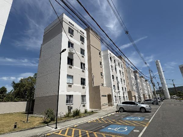 Apartamento no Res Completo Pq Brito