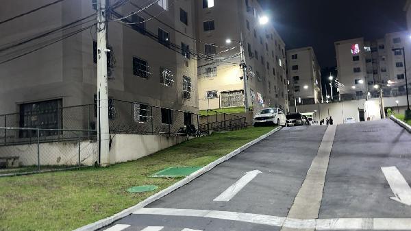 Apartamento no Cond Recanto das Flores Ii