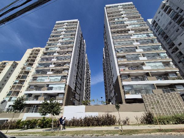Apartamento no Res Vita Parque