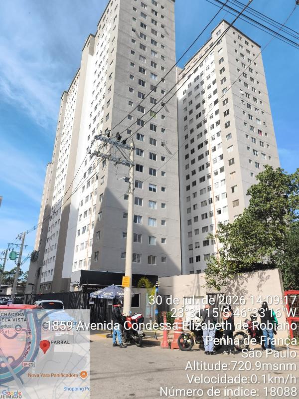 Apartamento no Cond Condessa da Penha