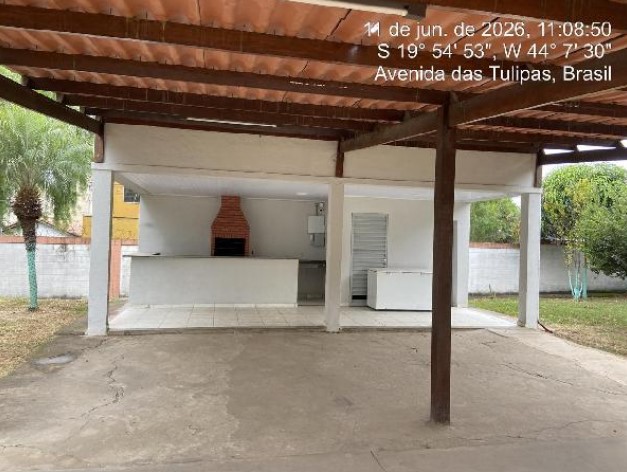 Apartamento no Res Bosque do Indaia