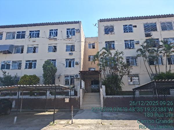 Apartamento no Campo Grande