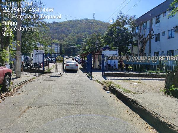Apartamento no Cond Res Colinas do Retiro