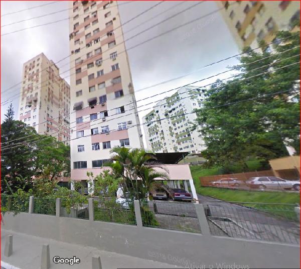 Apartamento no Cond Village Pavuna