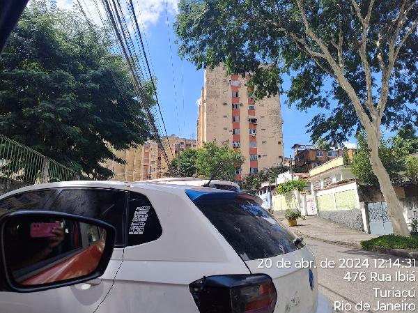 Apartamento no Cond Parque da Colina