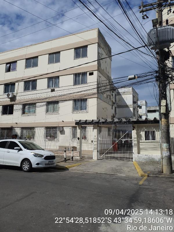 Apartamento no Inhoaíba