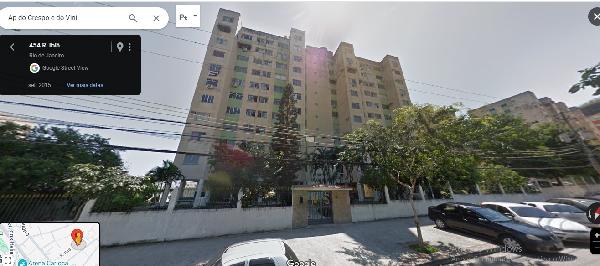 Apartamento no Cond Parque da Colina