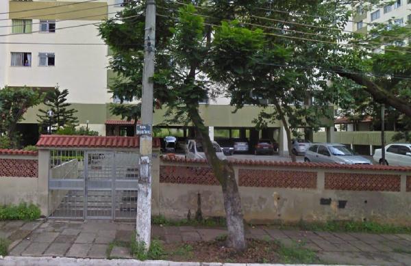 Apartamento no Cond Ed Monte Real