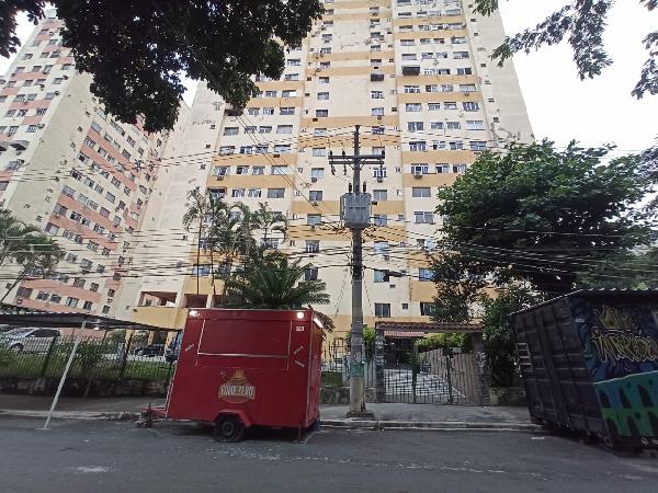 Apartamento no Cond Village Pavuna