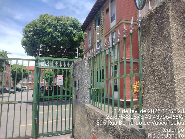 Apartamento no Realengo