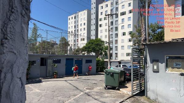 Apartamento no Cj Hab Santo Amaro C