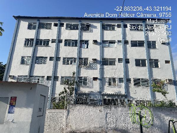 Apartamento no Bairro Cascadura