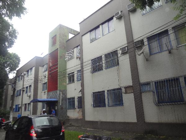 Apartamento no Cond Colinas do Retiro