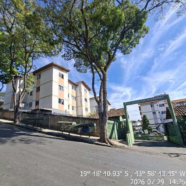 Apartamento no Res Bosque dos Jacaranjas