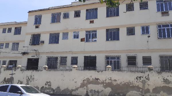 Apartamento no Engenheiro Leal