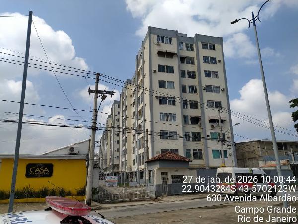 Apartamento no Campo Grande
