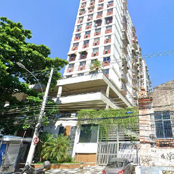 Apartamento no Condominio Tour de La Man 365