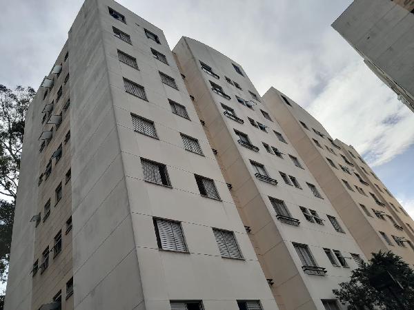 Apartamento no Cond Morada das Flores