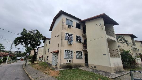 Apartamento no Cond Res Toulon