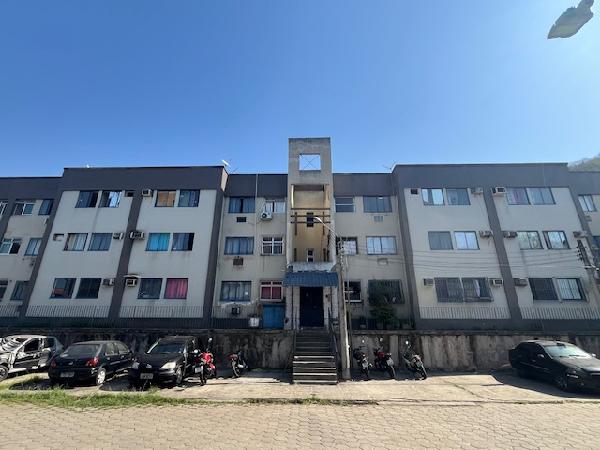 Apartamento no Cond Res Colinas do Retiro