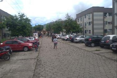 Apartamento no Cond Res Colinas do Retiro