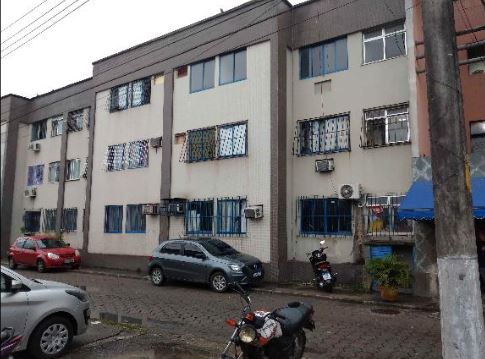 Apartamento no Cond Colinas do Retiro