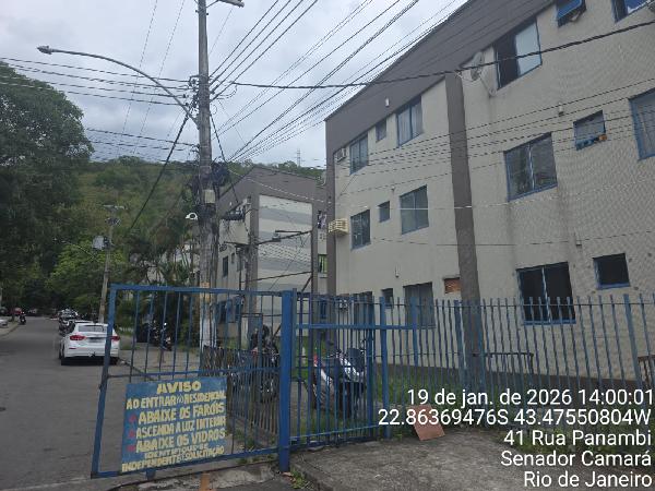 Apartamento no Cond Colinas do Retiro