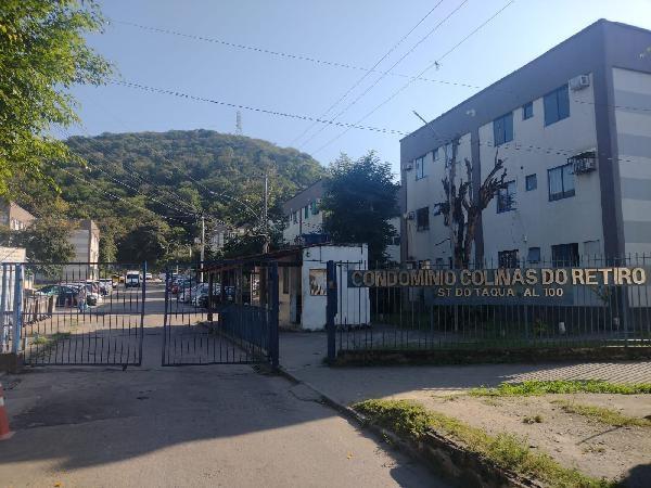 Apartamento no Cond Res Colinas do Retiro