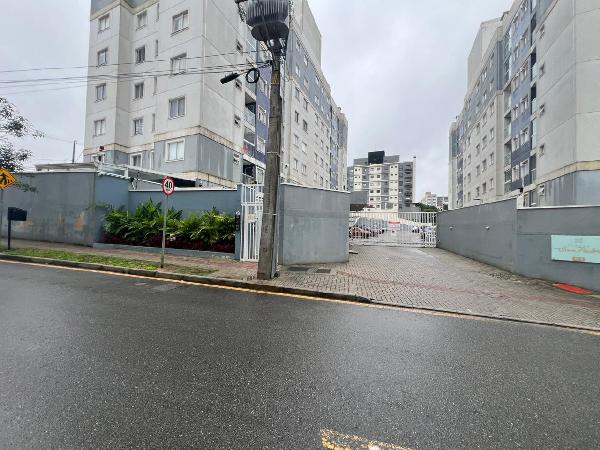 Apartamento no Res Piazza San Pietro