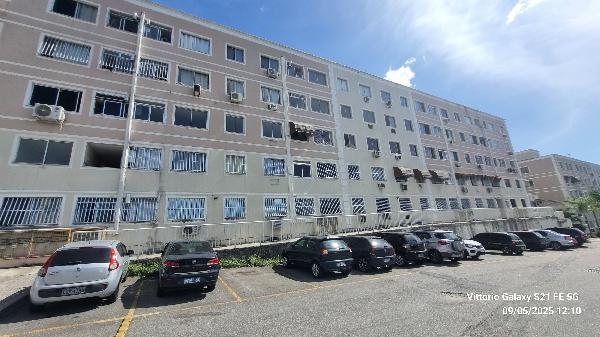 Apartamento no Res Riviera do Campo