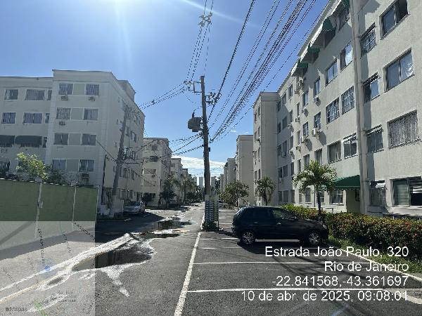 Apartamento no Cond Recanto dos Rouxinois