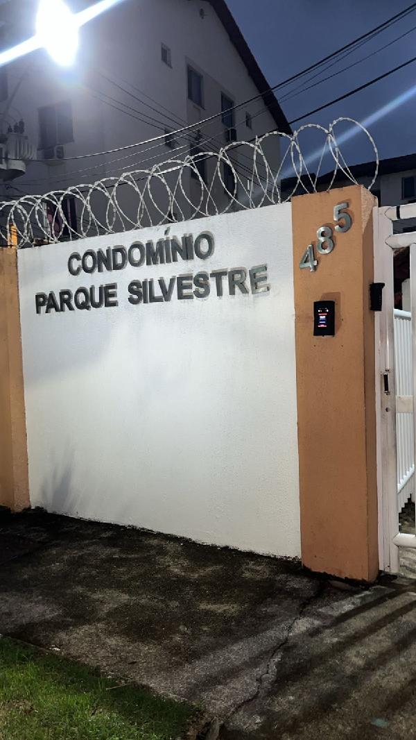 Apartamento no Cond Parque Silvestre