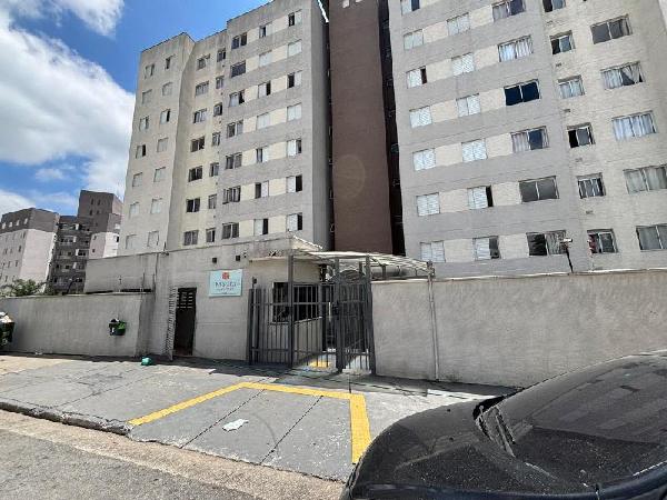 Apartamento no Cond Morata das Flores