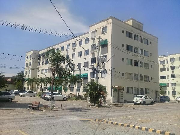 Apartamento no Cond Recanto dos Rouxinois