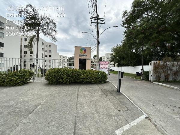 Apartamento no Res Completo Campo Grande