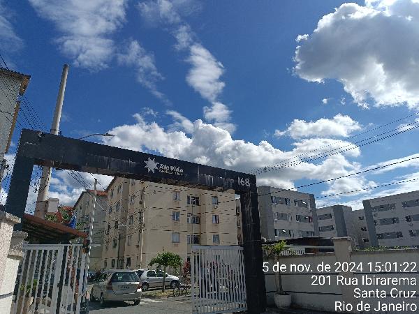 Apartamento no Cond Rio Vida Res Clube Iii