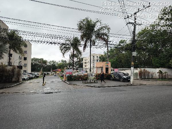 Apartamento no Res Completo Campo Grande