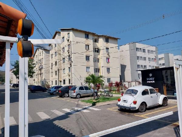 Apartamento no Cond Rio Vida Res Clube Iii