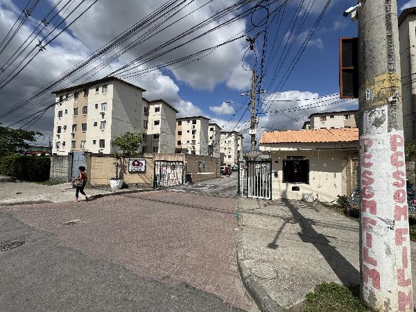 Apartamento no Res Santiago Ii