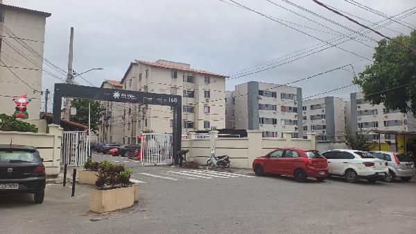 Apartamento no Cond Rio Vida Res Clube Iii